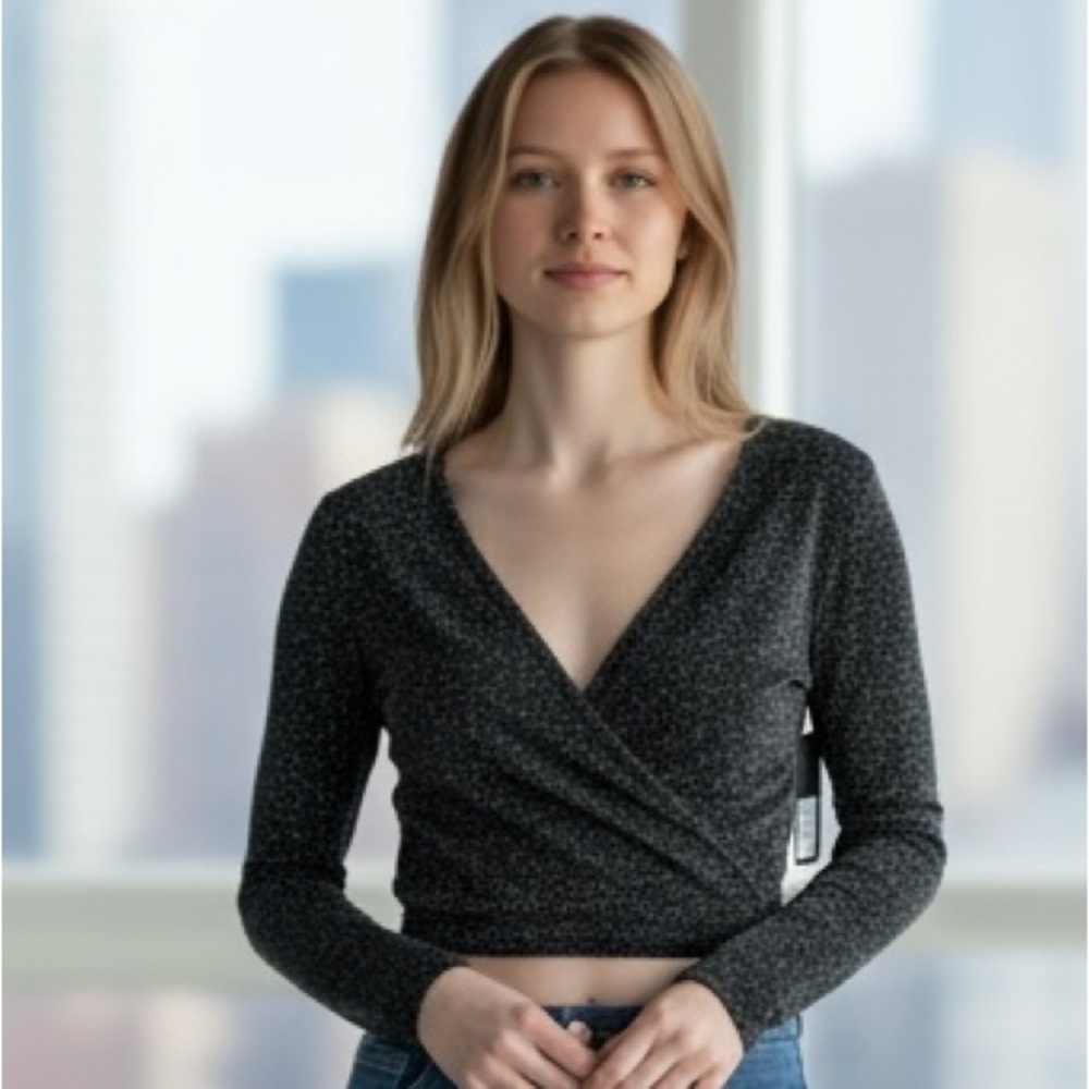 Club Wear - NWT - Shimmer Cropped Wrap Style Top